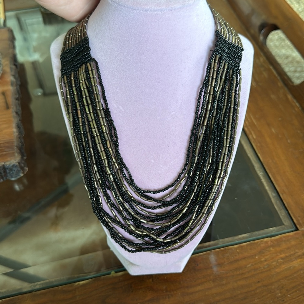 Metal and glass Bead necklace